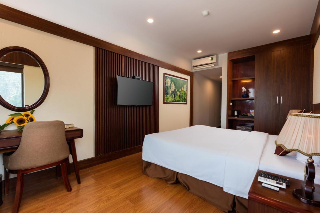 Liberty Hall Tam Coc Hotel & Villa Ninh Binh Exterior foto